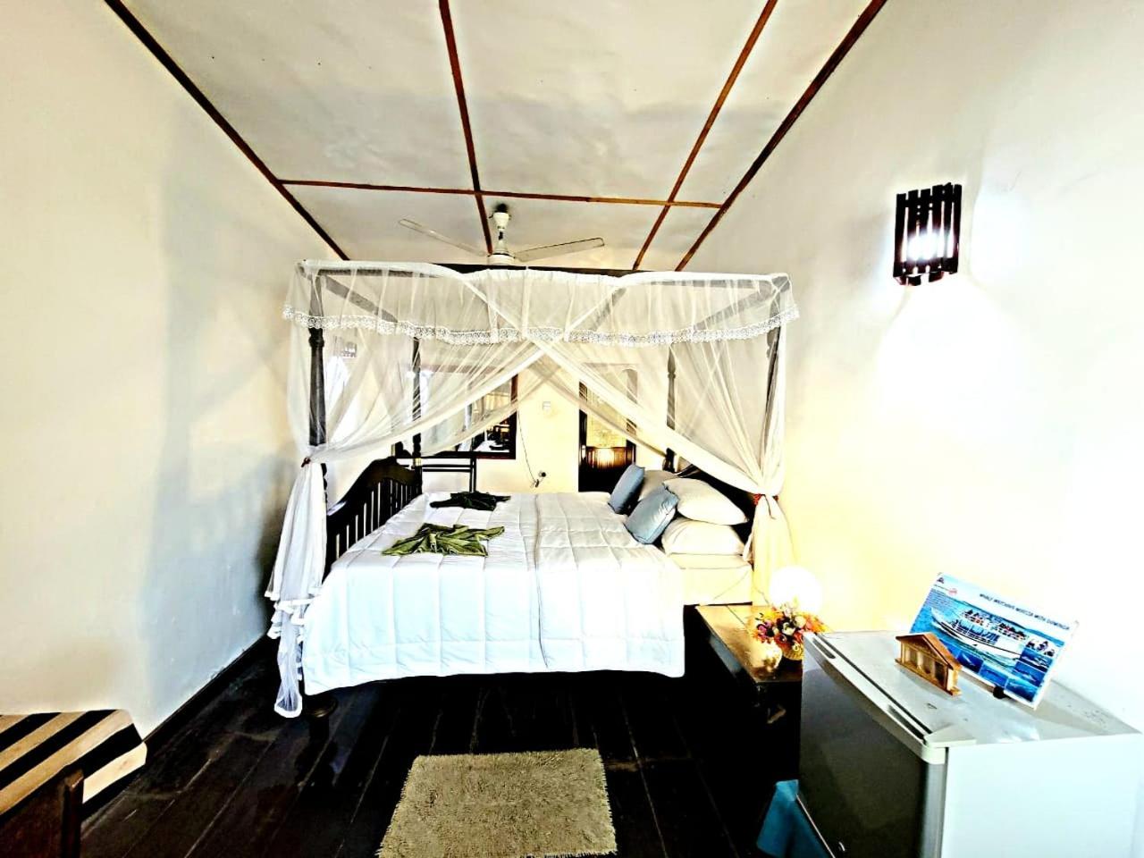 Villa Blue Ocean Mirissa Extérieur photo