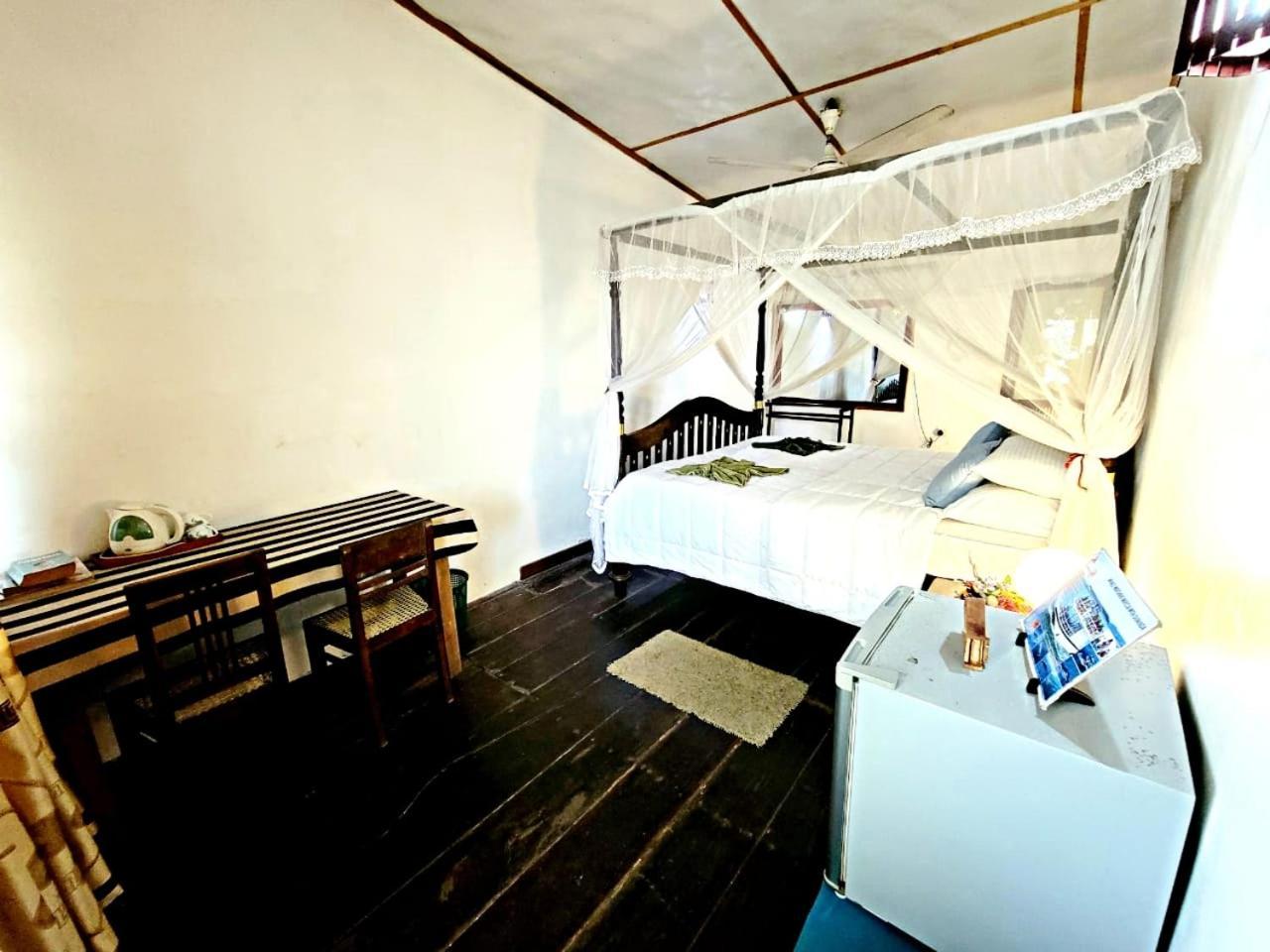 Villa Blue Ocean Mirissa Extérieur photo