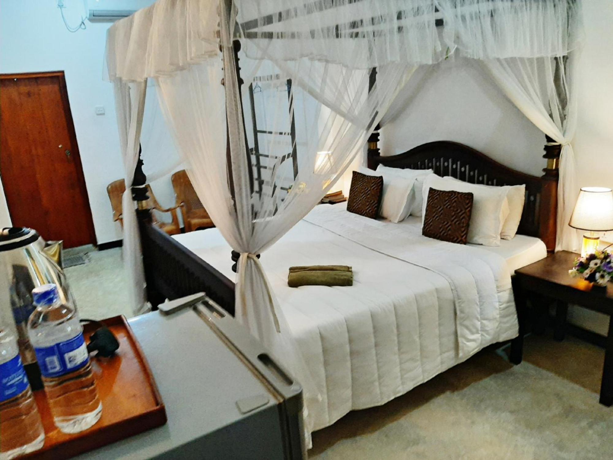 Villa Blue Ocean Mirissa Extérieur photo