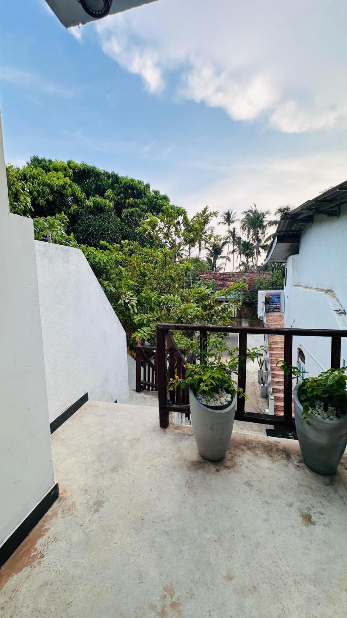 Villa Blue Ocean Mirissa Extérieur photo