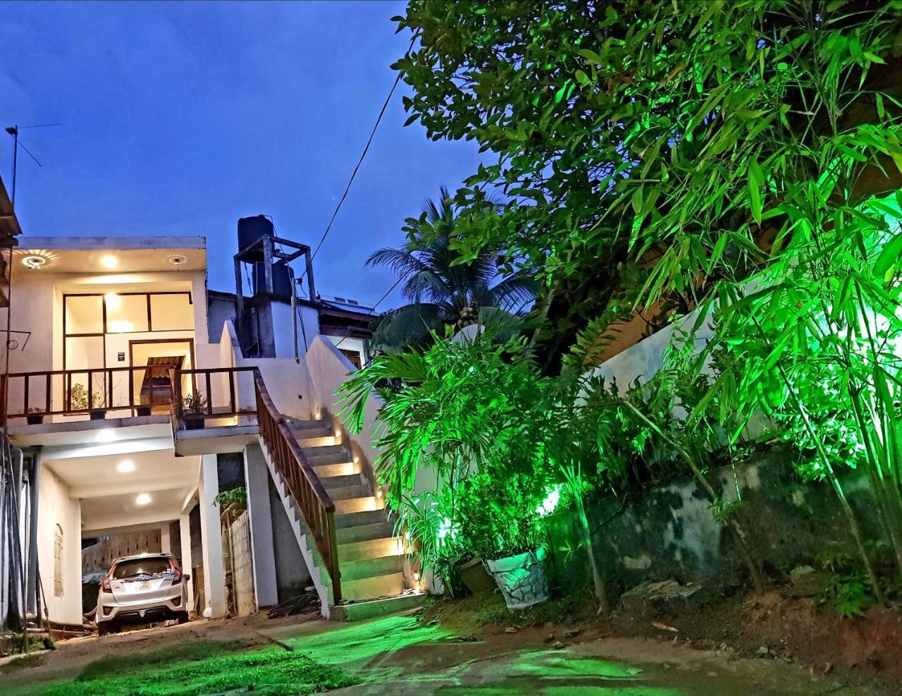 Villa Blue Ocean Mirissa Extérieur photo